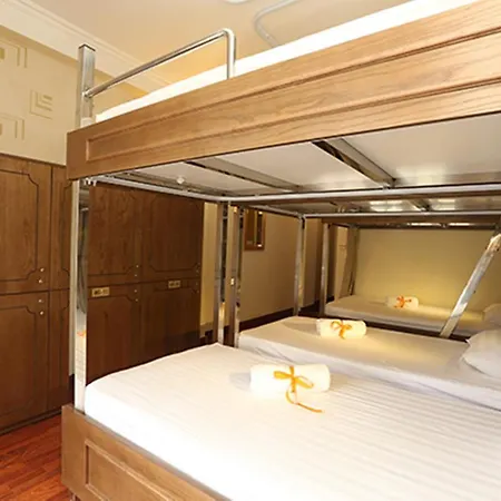 Hanoi House Hostel & Travel Exterior photo