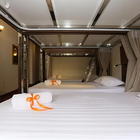 Hanoi House Hostel & Travel Exterior photo